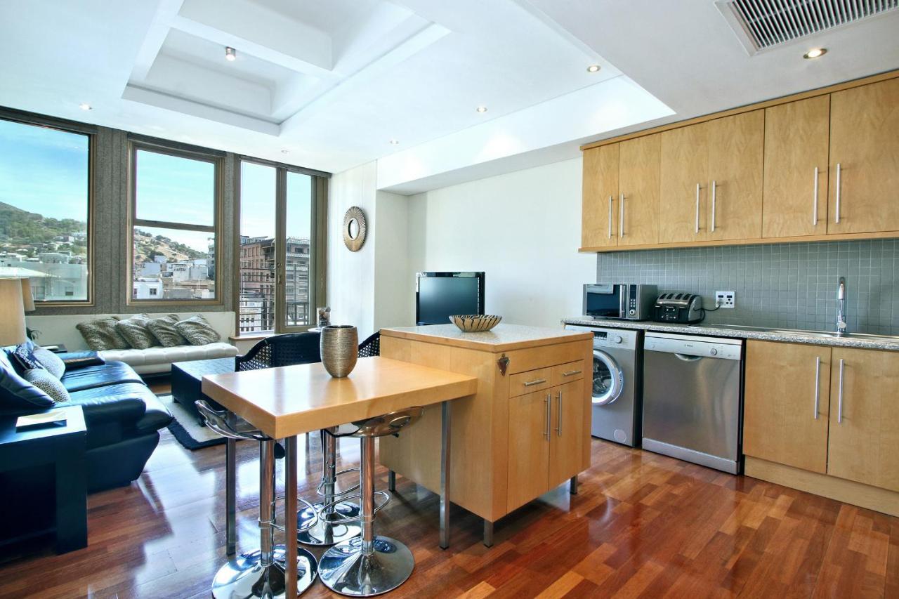 Luxury Cartwrights Corner With Juliette Balconies Apartamento
